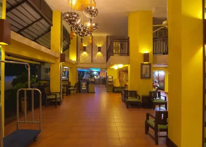 沃拉布里素坤逸酒店 3* 曼谷