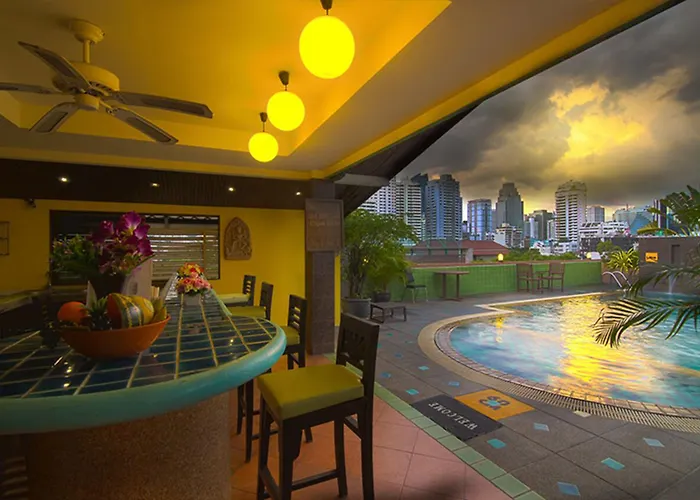 Hotel Woraburi Sukhumvit 3*